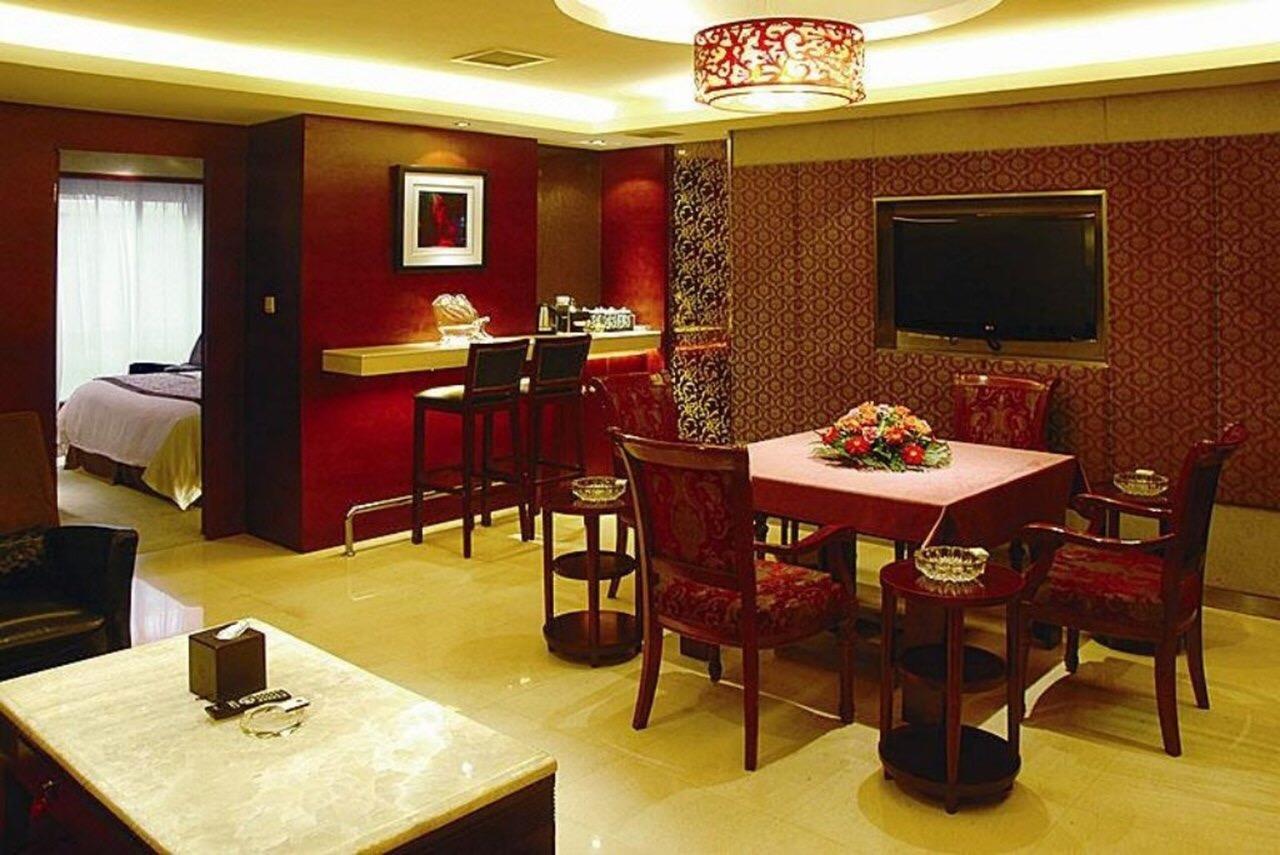فندق شانغهايفي  Crystal Island Club المظهر الخارجي الصورة
